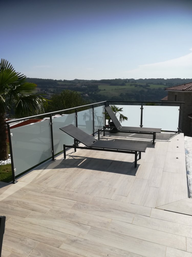 Garde corps extérieur verre aluminium