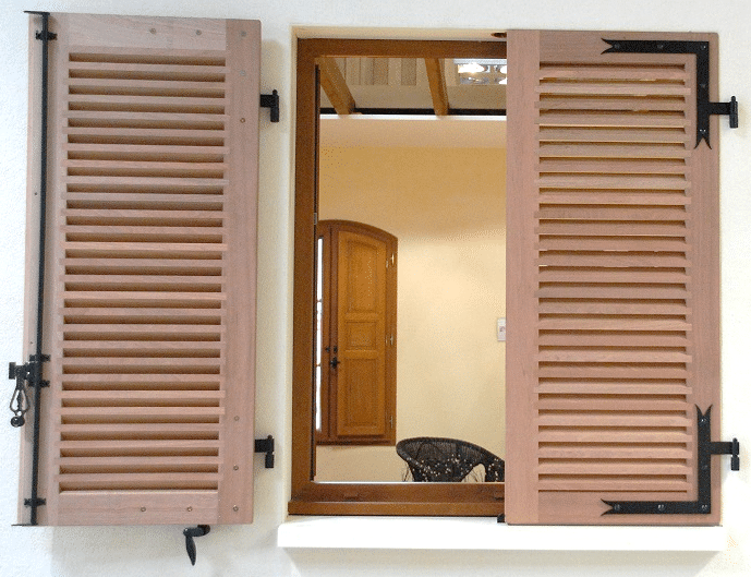 Volets bois persienne